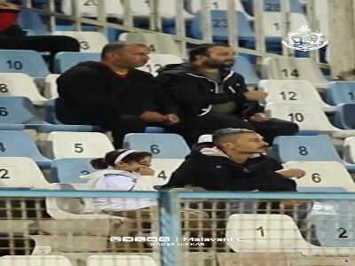 ویدیوی باشگاه ملوان از حرکات پدر و دختر ملوانی در ورزشگاه