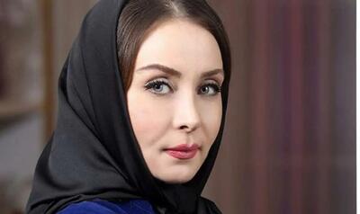 تاریخ وبگردی | استایل جذاب و آبی حدیث فولادوند در یک کنسرت