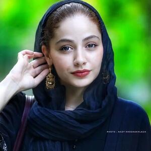تاریخ وبگردی | تصویری از ظاهر تحول یافته  مهتاب ثروتی  بعد کلی دوری از سینما