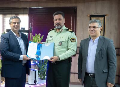 دیدار استاندار مرکزی با فرمانده انتظامی استان