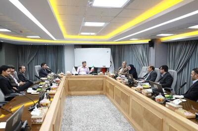 در نشست هم‌اندیشی بورس کالا و شرکت تهیه و تولید مواد معدنی؛ راهکارهای نوین تأمین مالی و بازارسازی در حوزه اکتشاف و بهره‌برداری معادن بررسی شد