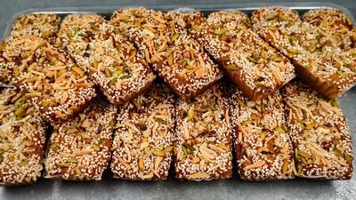 طرز تهیه کیک کماج، سالم ترین و کامل ترین تغذیه مدرسه !