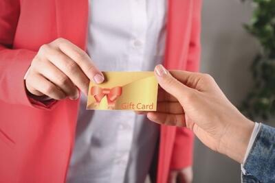 بهترین انتخاب برای خرید کارت هدیه سازمانی کدام است؟ |  انصاف نیوز
