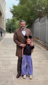 برکه درخشانی در آغوش گرم پدرش سام درخشانی
