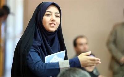 نماینده مجلس: استیضاح وزیر کار، با استامپ قرمز به نشانه خون امضا شد
