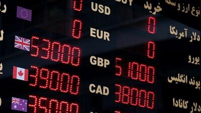 عقب نشینی قیمت دلار و سکه در بازار