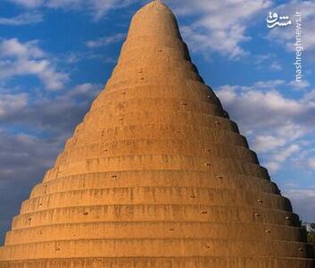 تصویری از یخچال ابرکوه؛ شاهکاری خشتی در دل کویر