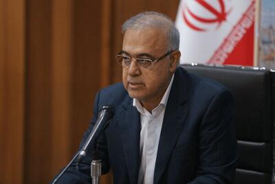 آشوری:صنایع آب‌بر باید در کنار سواحل خلیج فارس و دریای عمان مستقر شوند