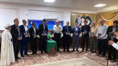آیین رونمایی و نقد مجموعه شعر «فانوس‌ دست‌ باد» در بُردخون برگزار شد