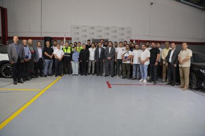 افزایش واردات خودروهای هیبریدی توسط نگین تندیس الماس؛ آموزش فنی نیروها آغاز شد - پدال