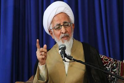 جوادی آملی: وطن را همه اجزای سرزمین می‌سازند/هشدار نسبت به اتکا صرف به قدرت نظامی برای حل مسائل