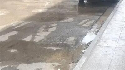 شکستگی لوله آب اهالی شهرک شهروز شیراز را به دردسر انداخت.