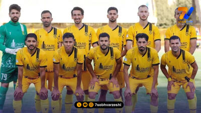 اخراج جنجالی مدافع استقلالی پیش چشم مربی سابق استقلال!