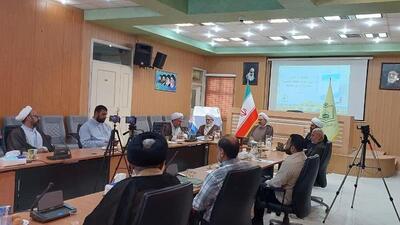 کتاب بررسی نظریه خطابات قانونیه در قم رونمایی شد