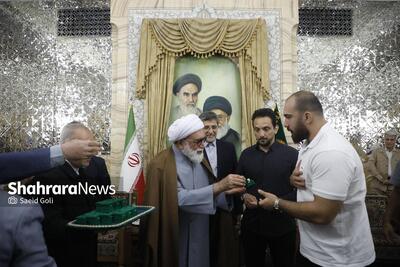 تقدر از مدال آوران کشتی توسط تولیت آستان قدس رضوی