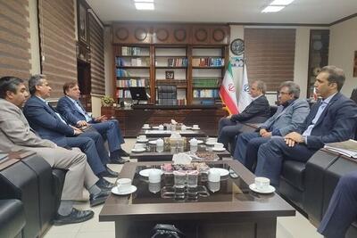 بررسی طرح توسعه فرودگاه بوشهر و زمین گناوه در دیدار معاون وزیر با استاندار بوشهر