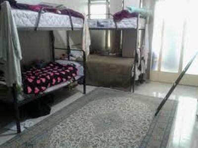 تصویری جالب از تابلو اعلانات یک خوابگاه دخترانه