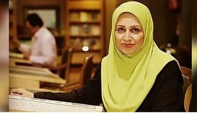تاریخ وبگردی | چهره جذاب  مینا هاشمی  مجری محبوب بچه های دهه 60 بعد 30 سال