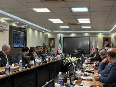 توسعه روابط خارجی با وجود تحریم‌ها/ معادن قفل شده فعال شوند