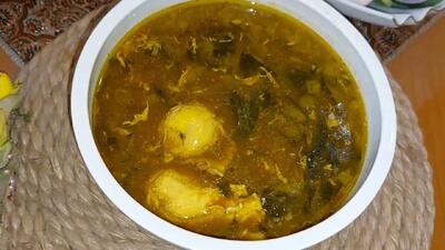 طرز تهیه اشکنه اسفناج غذای سنتی خوشمزه و بدون گوشت