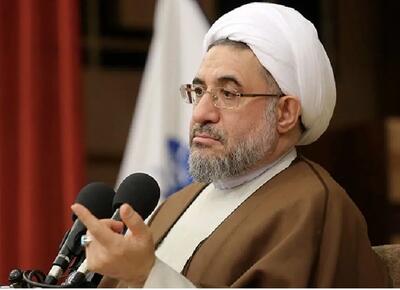 اراکی، عضو مجلس خبرگان رهبری: کشف حجاب، بخشی از یک جنگ هویتی علیه ملت ماست