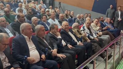  پخش آهنگ خواننده آنور آبی در حاشیه حضور عراقچی در مراسم بزرگداشت حسین کلانی