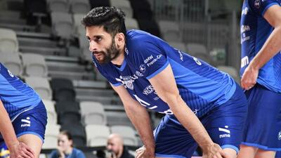 عبادی‌پور در جدال با ستارگان
