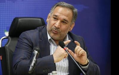 حسینی: اقتصاد ایران اصلا رو به موت نیست