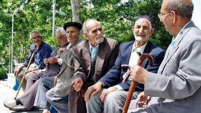 ۷۵ سالگی اعلام مرگ اقتصادی بازنشستگان تامین اجتماعی  ! / هم نمی توانند وام بگیرند و هم دیگر شرایط خرید قسطی را ندارند