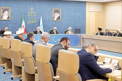 با گرانفروشی و احتکار قاطعانه برخورد کنید | سیاست روز