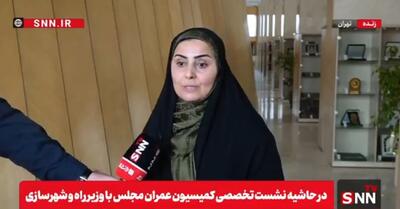 وزیر راه و شهرسازی: عزم ما برای محرومیت‌زدایی از خوزستان جدی است / بازسازی، توسعه راه‌ها و مسکن اولویت اصلی ماست + فیلم