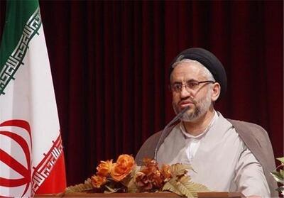 مطالعه زندگی بزرگان موجب بیداری دل و تقویت ایمان می‌شود - تسنیم