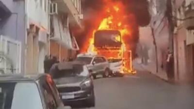 لحظه هولناک نجات ده‌ها نوجوان از آتش حاصل از تصادف اتوبوس در برزیل