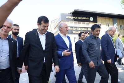 بازدید وزیر ورزش از کمپ و امکانات فدراسیون کشتی