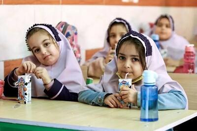 مراقب آلودگی قمقمه‌های دانش‌آموزان در سال تحصیلی جدید باشید (فیلم)