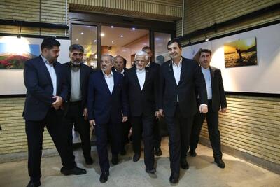  دنیامالی: دانش‌آموزان مدال آور امید‌های ما برای المپیک هستند/ با همین منابع مالی باید ورزش کشور را به قله برسانیم