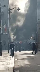 انفجار یک ون در نزدیکی دفتر نخست وزیری فرانسه+ فیلم