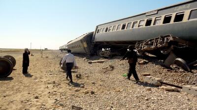 انفجار بمب در مسیر حرکت قطار مسافربری در جنوب پاکستان/ پلیس: حمله تروریستی بود