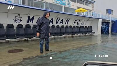 حواشی بازی ملوان 1-0 خیبر خرم آباد و سیل در ورزشگاه سیروس قایقران