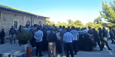  اعتراض راننده‌های استیجاری شهرداری کرمانشاه/ دستمزدمان به ۱۰ میلیون تومان کاهش یافته!