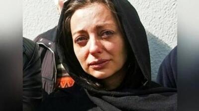 عکس ها / نفیسه روشن: من تک و تنهام .../  یتیم بودن درد داره ! .../ نه پدری دارم نه مادری نه برادری! نه خواهری و نه دای و عمو .... همشون مردن