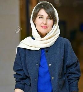 حضور گلوریا هاردی با چادر در کنار پسرش در حرم امام رضا «ع»  + عکس جدید - سلام نو