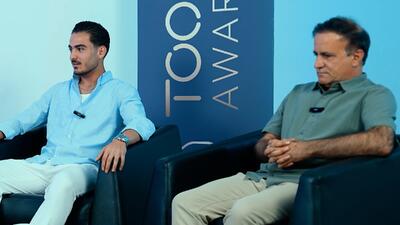  پدر کسری  هم شبها به موقع می‌خوابد!