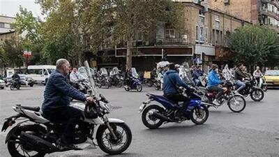 ورود موتورسوار‌ها به داخل پیاده روها معضل تبریزی‌ها شد