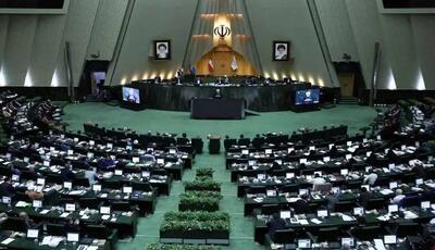 فعال اصلاح‌طلب: تندروهای داخلی، مکانیسم فشار بر دولت را فعال کرده‌اند