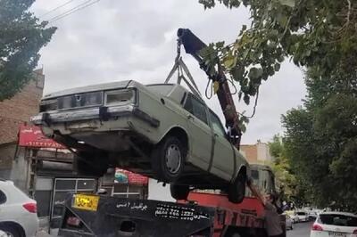 پلیس: از شنبه خودرو‌های رهاشده در خیابان‌های تهران جمع‌آوری و به پارکینگ منتقل می‌شوند