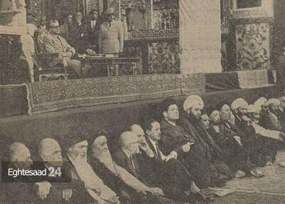 عکس/ دیدار محمد رضا پهلوی ۶۴ سال پیش با روحانیون و بزرگان بازار | اقتصاد24