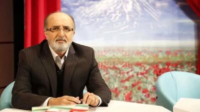 من به عنوان یک اقتصاددان به تیم اقتصادی دولت پزشکیان نمره قبولی نمی‌دهم/ بسیاری از افزایش بودجه‌ها در سال اول دولت پزشکیان حیرت آور است
