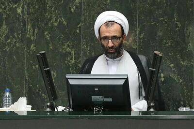 نماینده قم درباره افزایش قیمتها: رئیس‌جمهور فرمانده‌ای واحد برای تیم اقتصادی مشخص کند