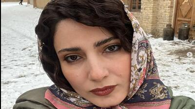 تصویر روز | ژست دیدنی سمیرا حسن‌پور در طبقه بالای برج | گلی شی